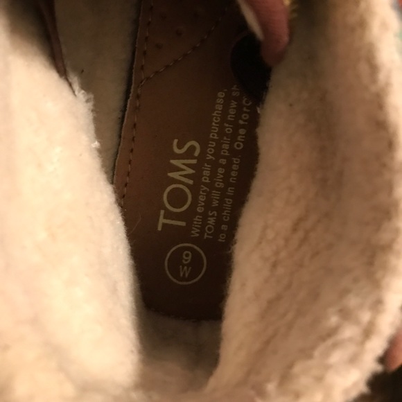 TOMS plaid boots - Picture 2 of 4